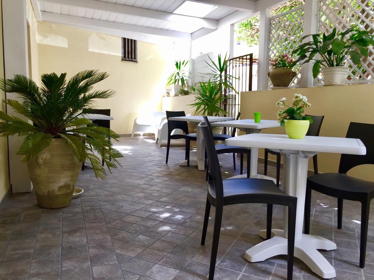 Bed and Breakfast Angioy 18 Сассари Экстерьер фото