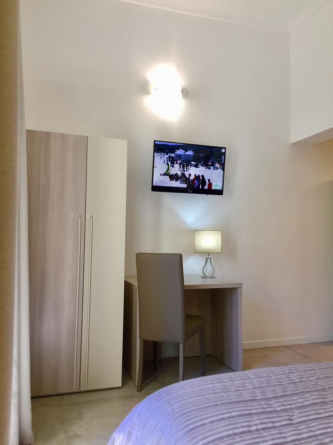 Bed and Breakfast Angioy 18 Сассари Экстерьер фото