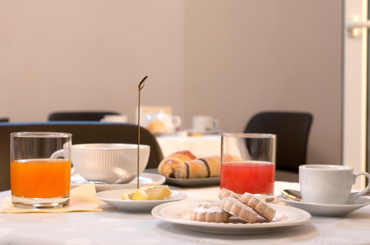 Bed and Breakfast Angioy 18 Сассари Экстерьер фото